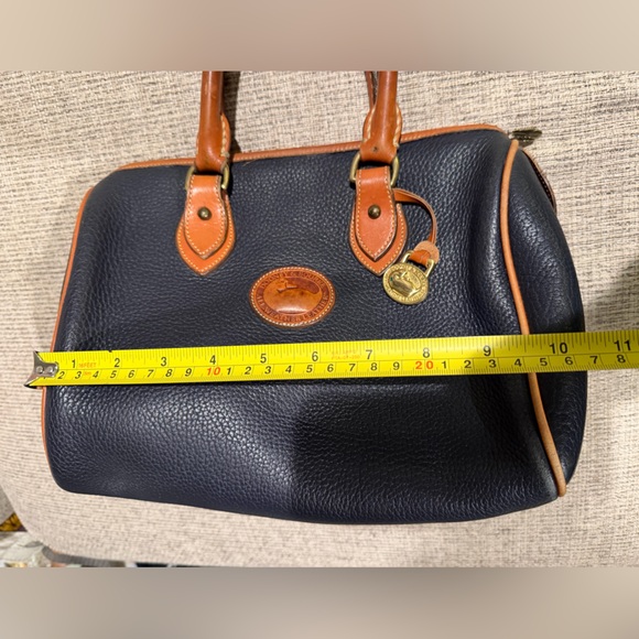 Vintage Dooney & Bourke Navy Pebbled Leather Satchel USA Made Classic Leather - Picture 12 of 16